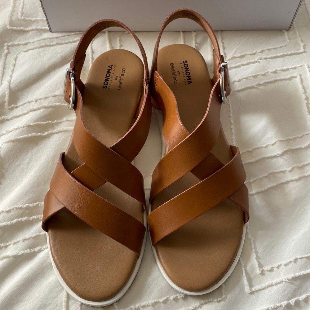 Sonoma sandals